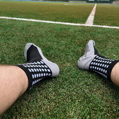 Chaussettes techniques - Grip. Confort. Résistance.